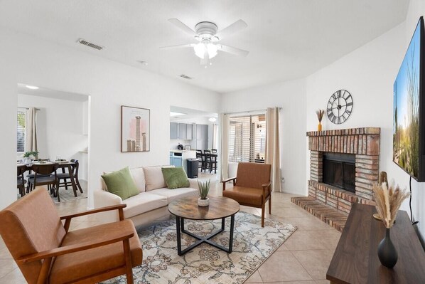 Sweet room with earth tones accent