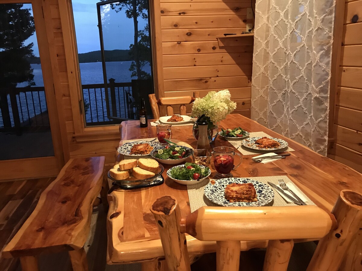 Charming Waterfront House and Guest House – Long Lake