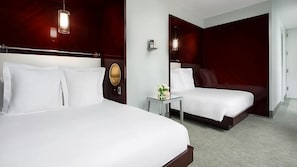 2 Double beds