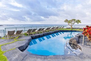 Oceanfront pool!