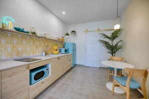 Pineapple Kitchen
