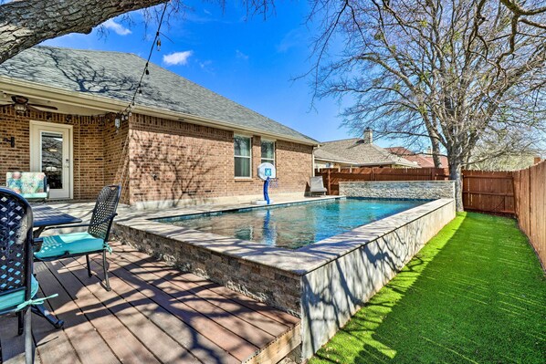 Leander Vacation Rental | 4BR | 2BA | 2 Steps to Enter | 2,100 Sq Ft