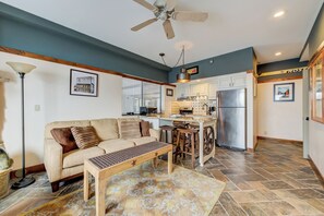 Living Area / Kitchen