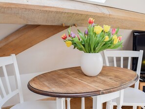 Dining Area | Shepherd’s Loft, Ewelme