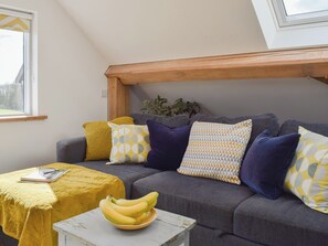 Living area | Shepherd’s Loft, Ewelme