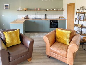 Open plan living space | Glan Llyn Annex, Lloc, near Holywell