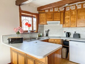 Kitchen area | The Old Workshop, Great Yarmouth