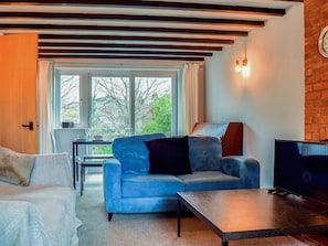 Living room/dining room | Sidelands Sojourn, Stratford-upon-Avon