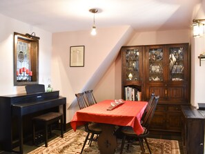 Dining room | Primrose Cottage, Quarrywood, near Elgin