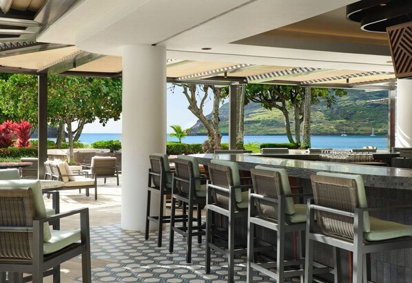 Poolside Bar
