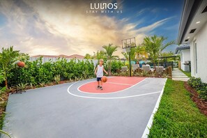Sportplatz