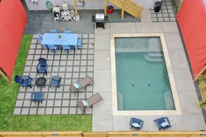 Heated pool | Fantastic backyard space