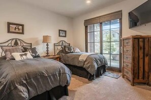 Bedroom 3 - 2 Twin beds