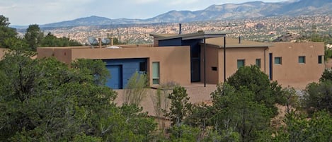 Butterfly house with views of the Sangre de Cristo's