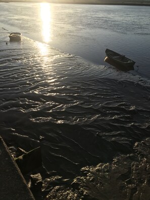 On the nearby banks of the river Tay