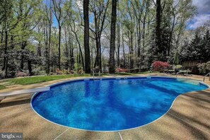 Pool & view