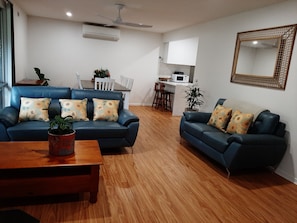 living/dining area