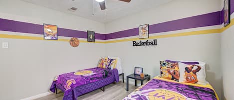 LAKERS ROOM