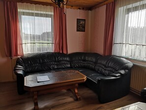 Ferienwohnung-Sitzecke im Wohnzimmer