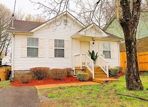 Welcome to Music City Hideaway...enjoy your stay!