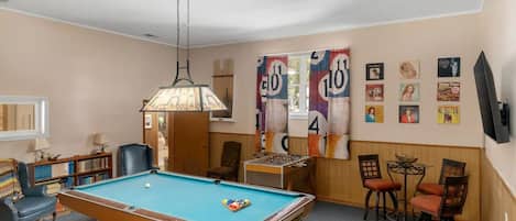 Spielezimmer