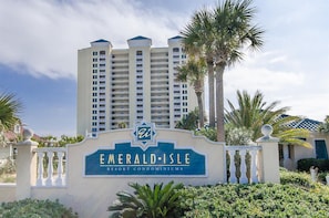 Emerald Isle offers secure gated access