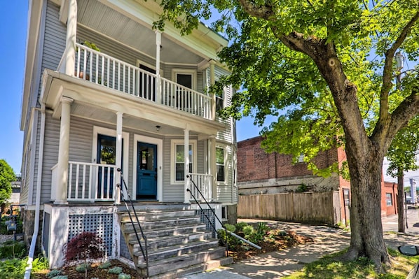 Front Entrance and Driveway