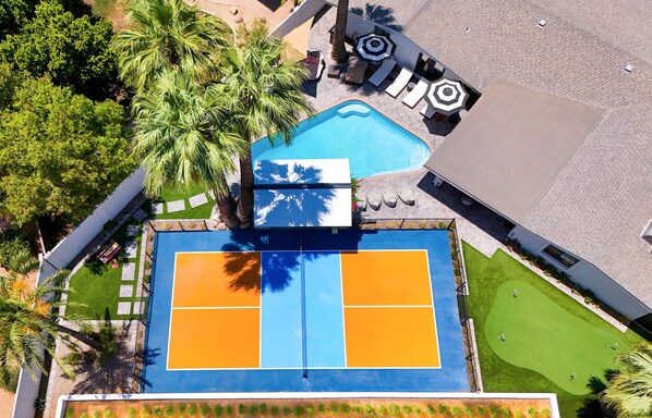 Sportplatz