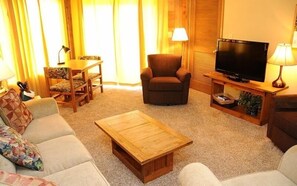 Furniture, Indoors, Living Room, Screen, Coffee Table