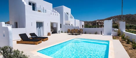 Beautiful Naxos Villa | 4 Bedrooms | Villa Blanc | Private Pool & Amazing Sea Views | Plaka