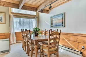 Dining Area | Central Heating