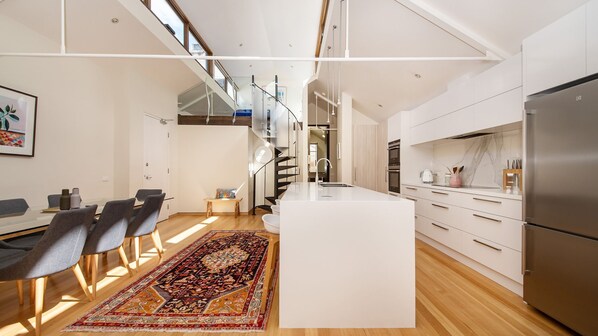 Fully equipped kitchen