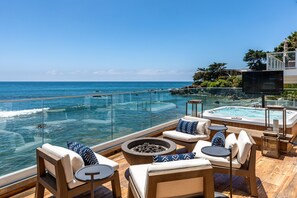 Beach front hot tub