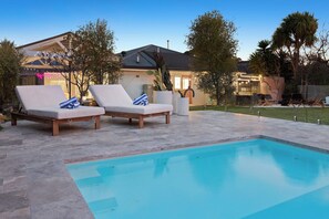 Pool/Sun Lounge