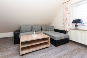 Wohnraum mit integrierter Küche