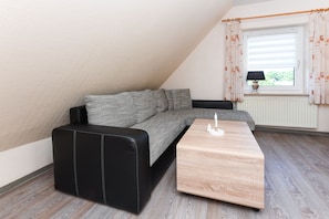 Wohnraum mit integrierter Küche