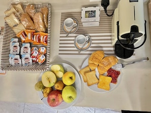 Breakfast meal