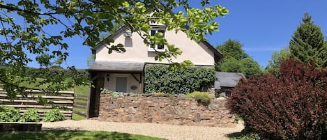 Quarme Cottage faces south and the beautiful Quarme Valley