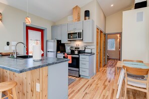 Full kitchen with dishwasher. You will love the space!