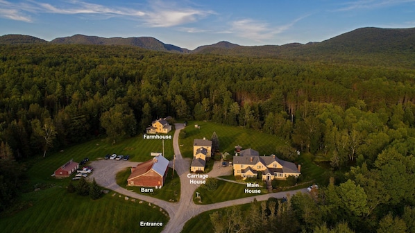 Aerial view - 19 bedrooms on 13 acres