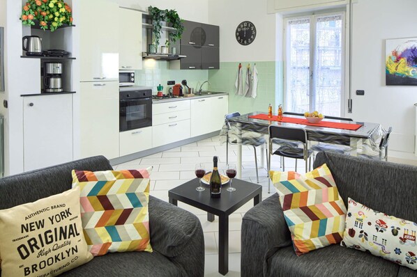 Kitchen, Living Room