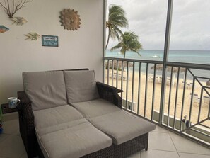 The lounger has 5 lounging positions. Pull it away from the wall first.