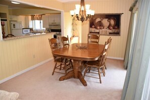Dining Room, Dining Table, Furniture, Indoors, Table