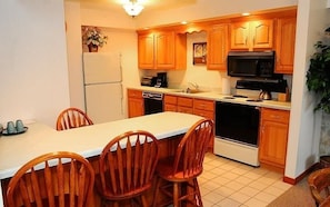 Dining Table, Furniture, Table, Dining Room, Indoors