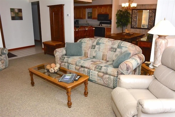 Couch, Furniture, Indoors, Living Room, Table