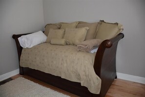 Couch, Furniture, Cushion, Home Decor, Pillow