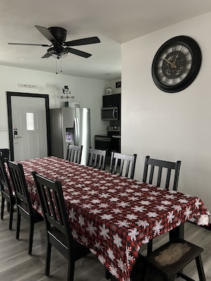 Dining Room Table Seats 10 Guests