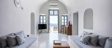 Inspiring Santorini Villa | 2 Bedrooms | Villa A1 | Beautiful Caldera Sunset View & Air Conditioning | Fira