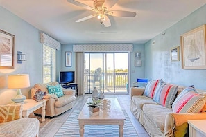Living Area - Deck Access
