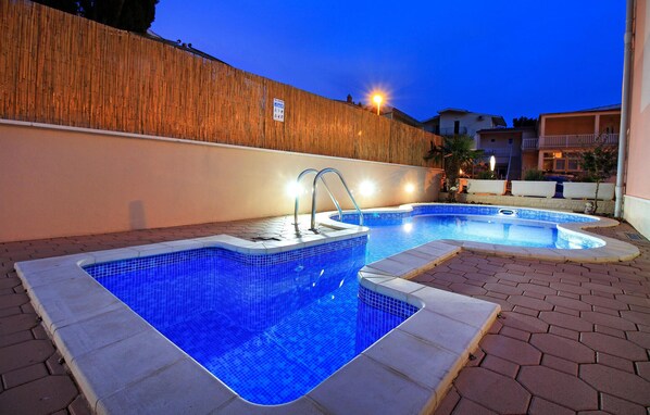 pool